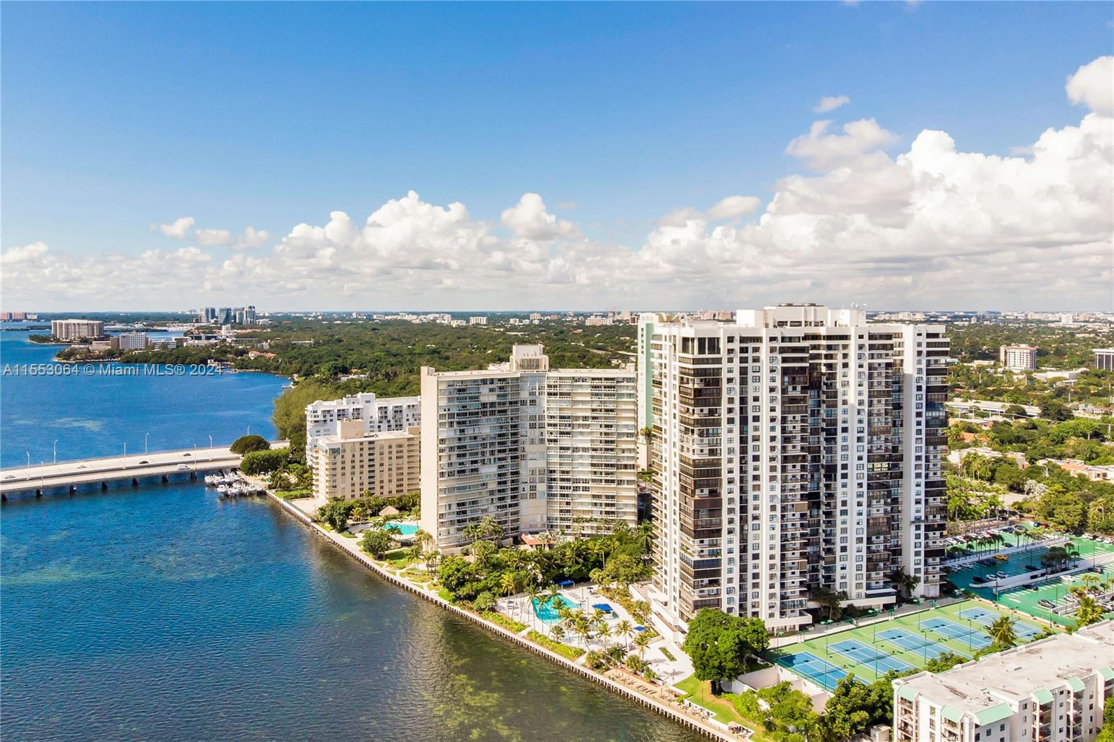2333 Brickell Ave Unit: PH208