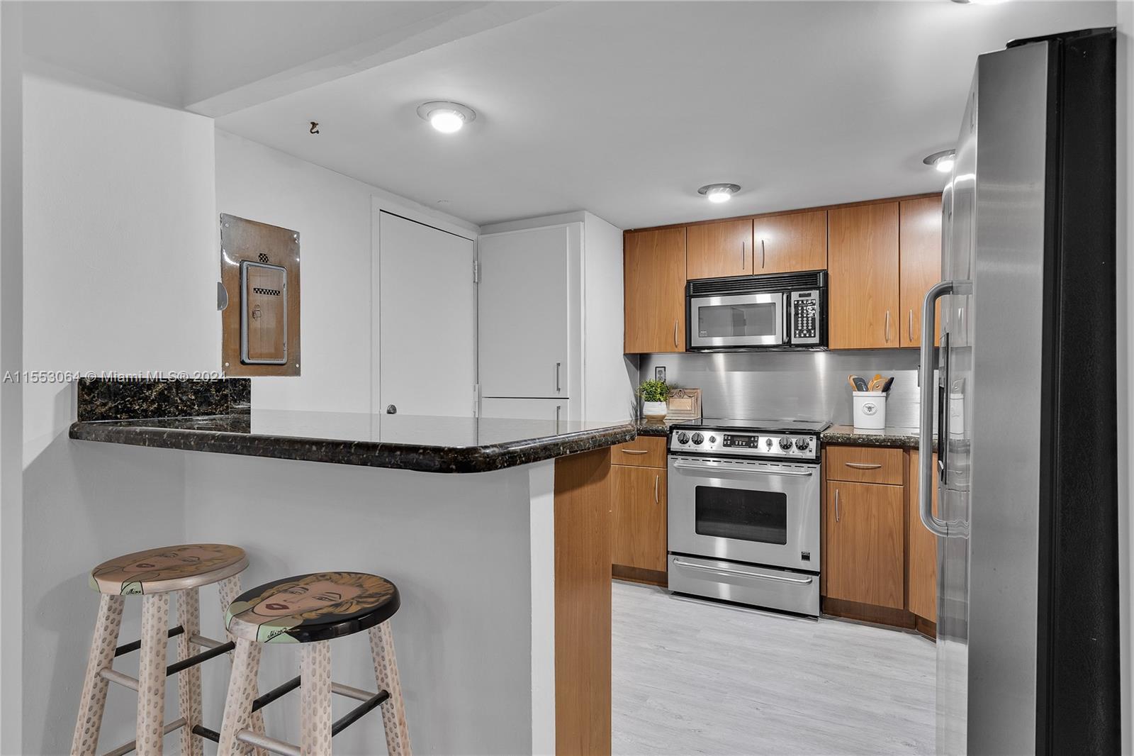 2333 Brickell Ave Unit: PH208