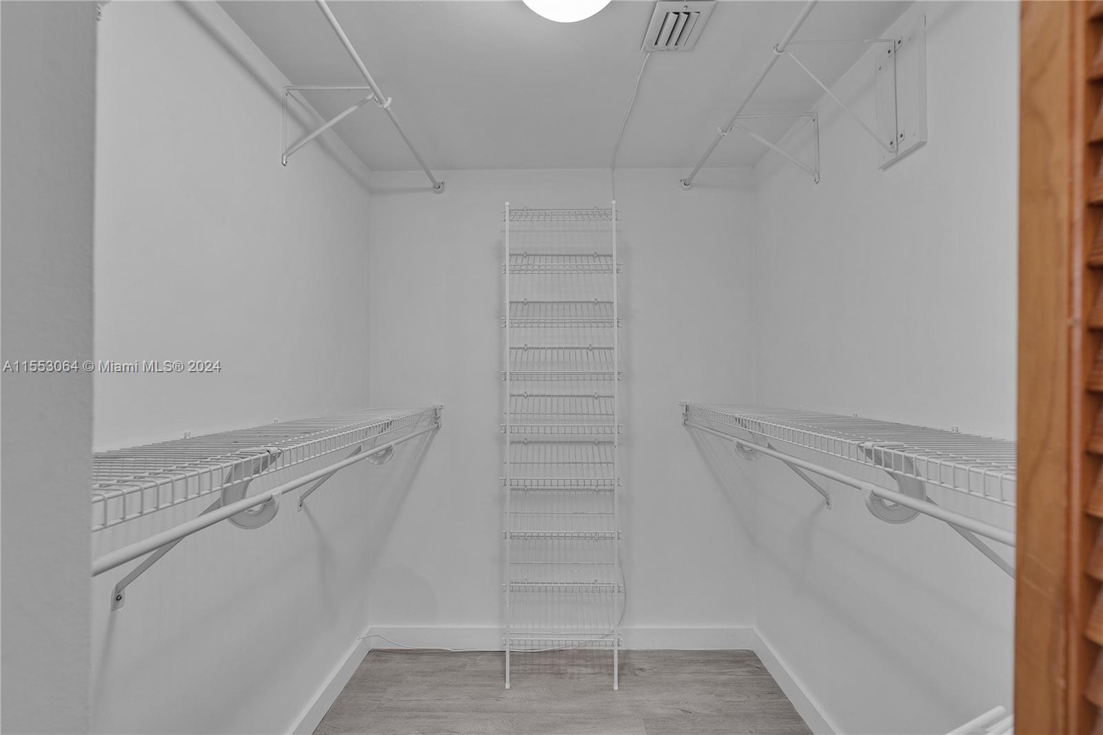 2333 Brickell Ave Unit: PH208