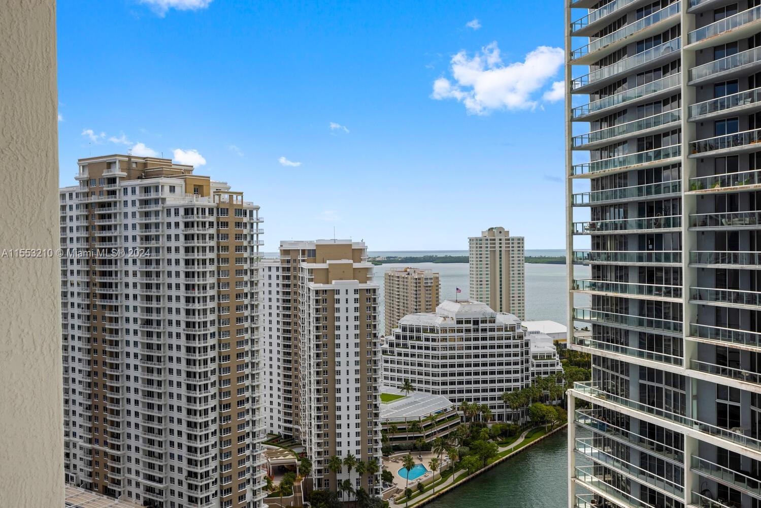 475 Brickell Ave # 2611
