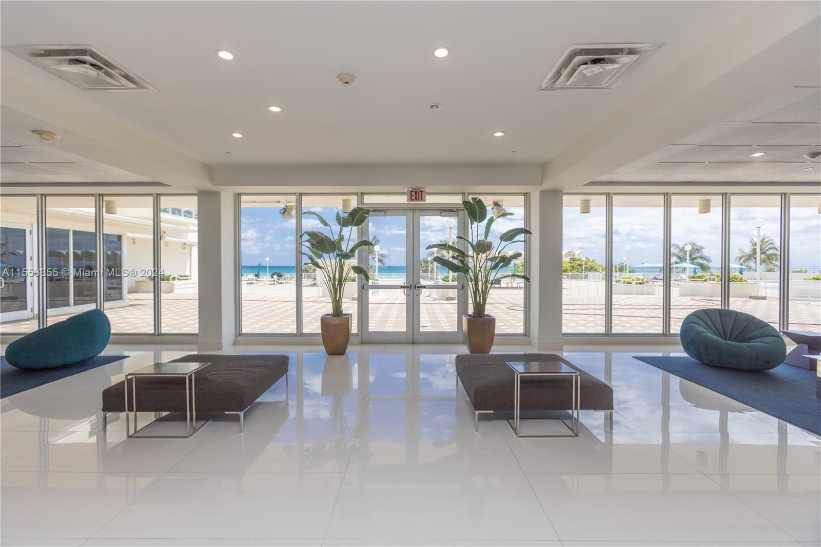 5701 Collins Ave # 906