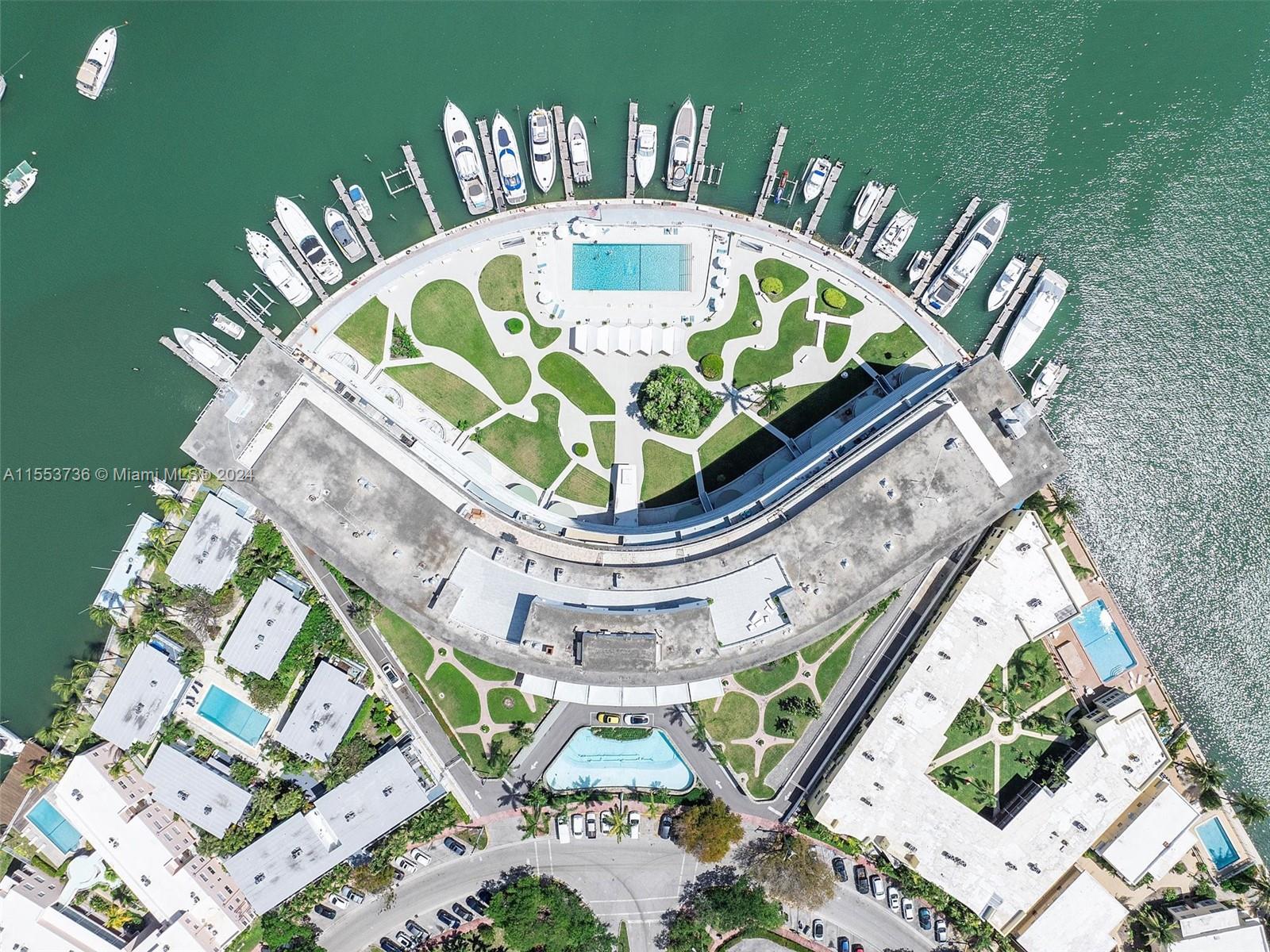 900 Bay Dr # 922