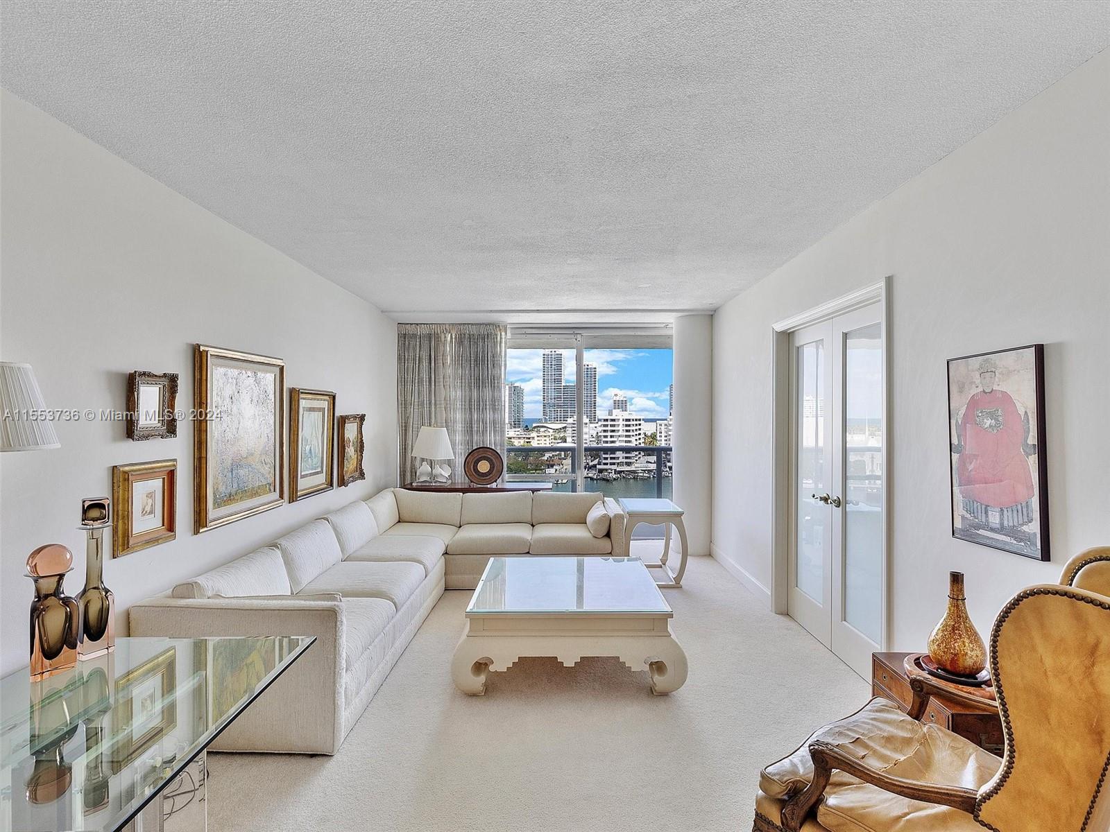 900 Bay Dr # 922