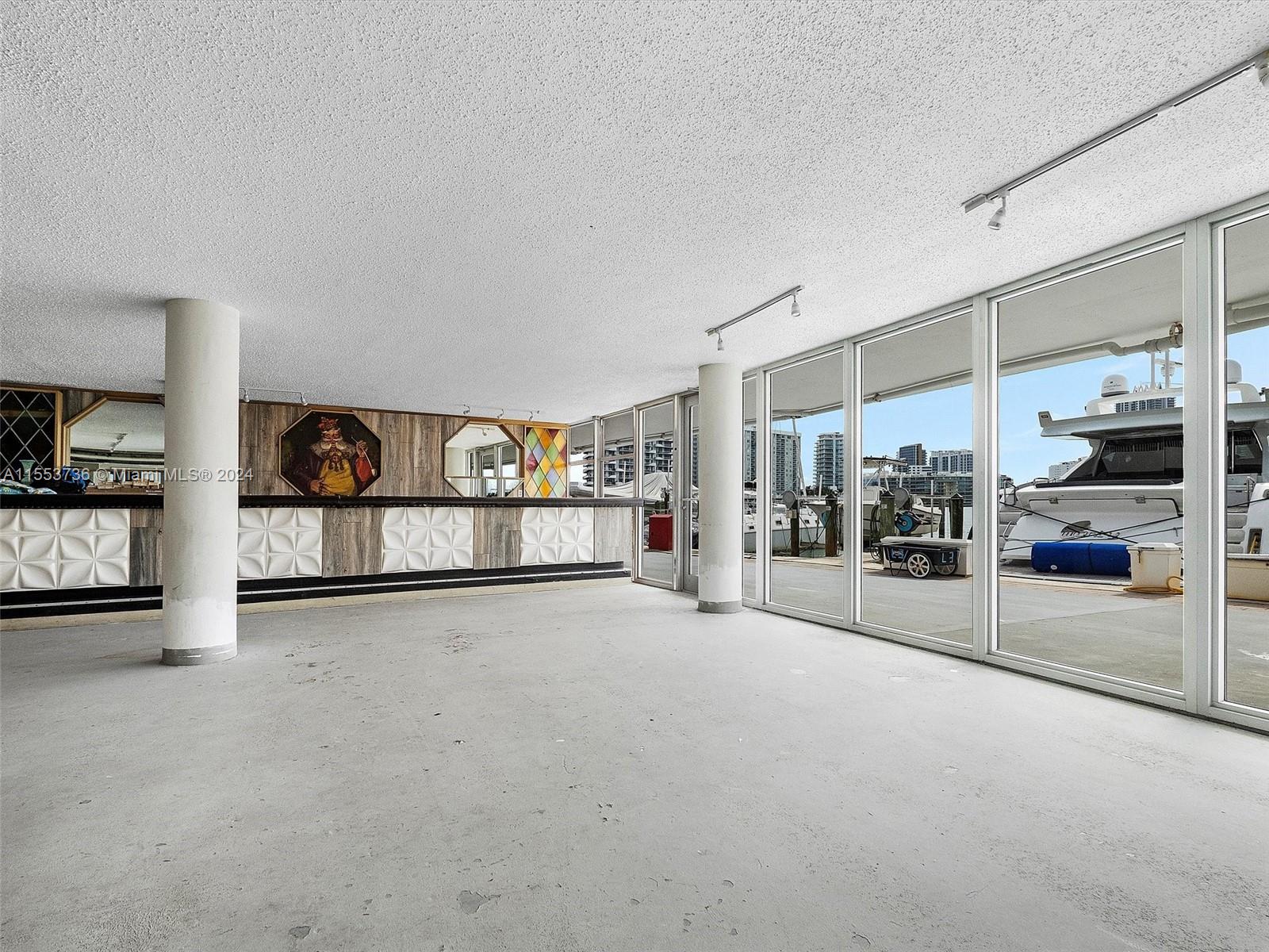 900 Bay Dr # 922