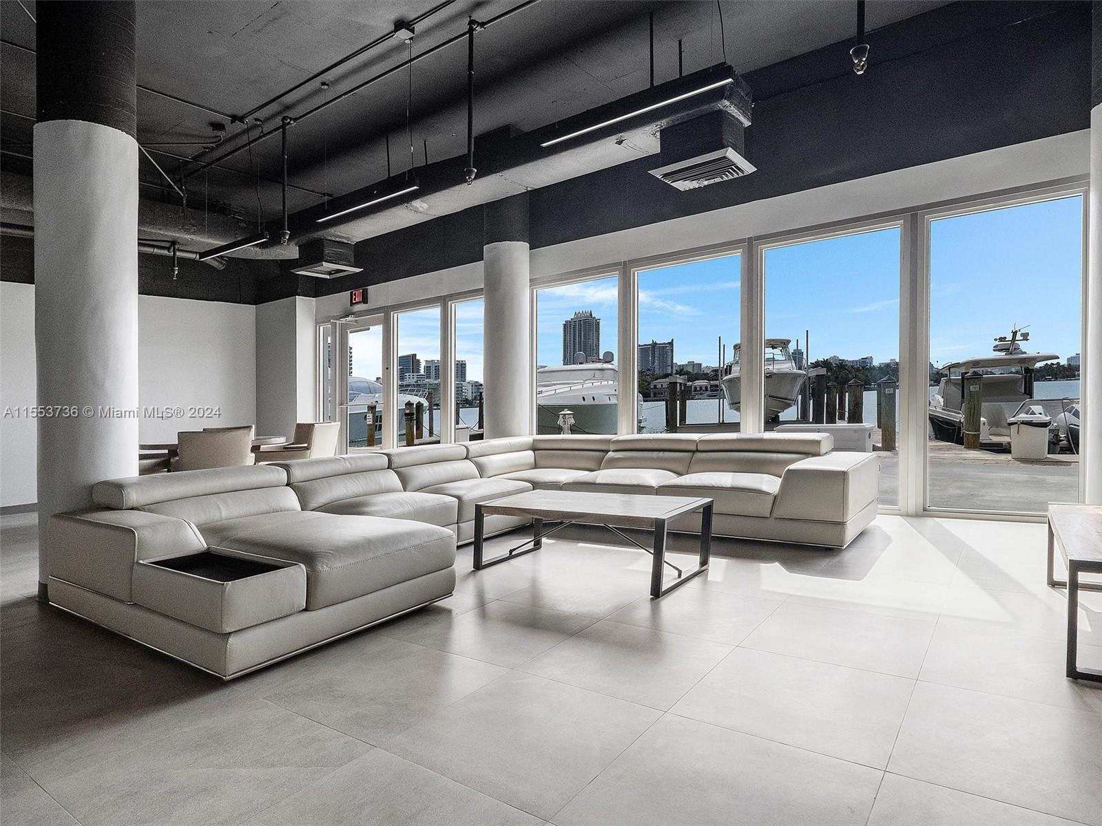 900 Bay Dr # 922