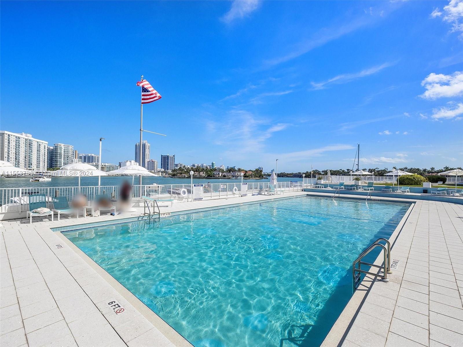 900 Bay Dr # 922