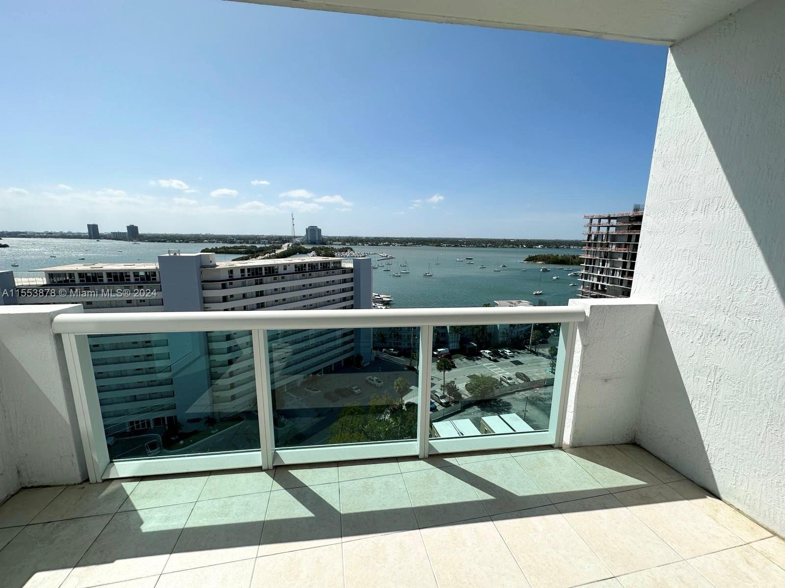 7900 Harbor Island Dr # 1424