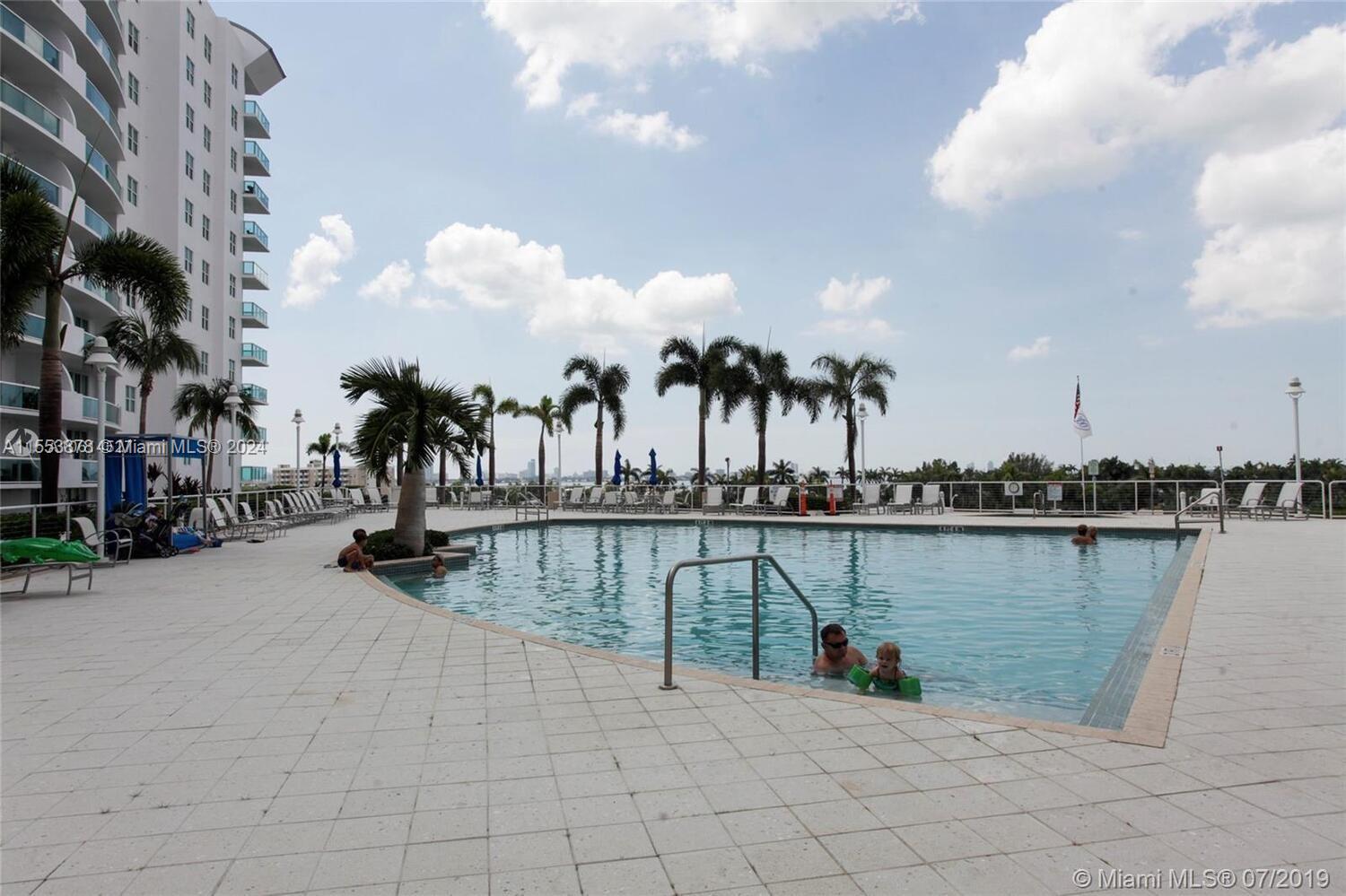 7900 Harbor Island Dr # 1424