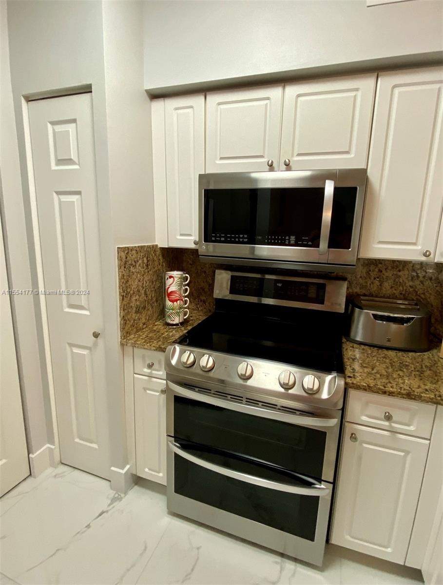 17125 N Bay Rd # 3609