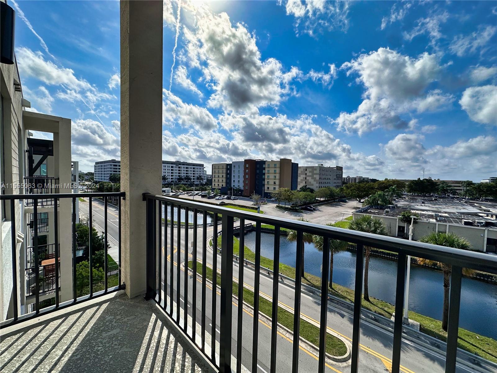 8167 NW 41st St # 410 Unit: E-410