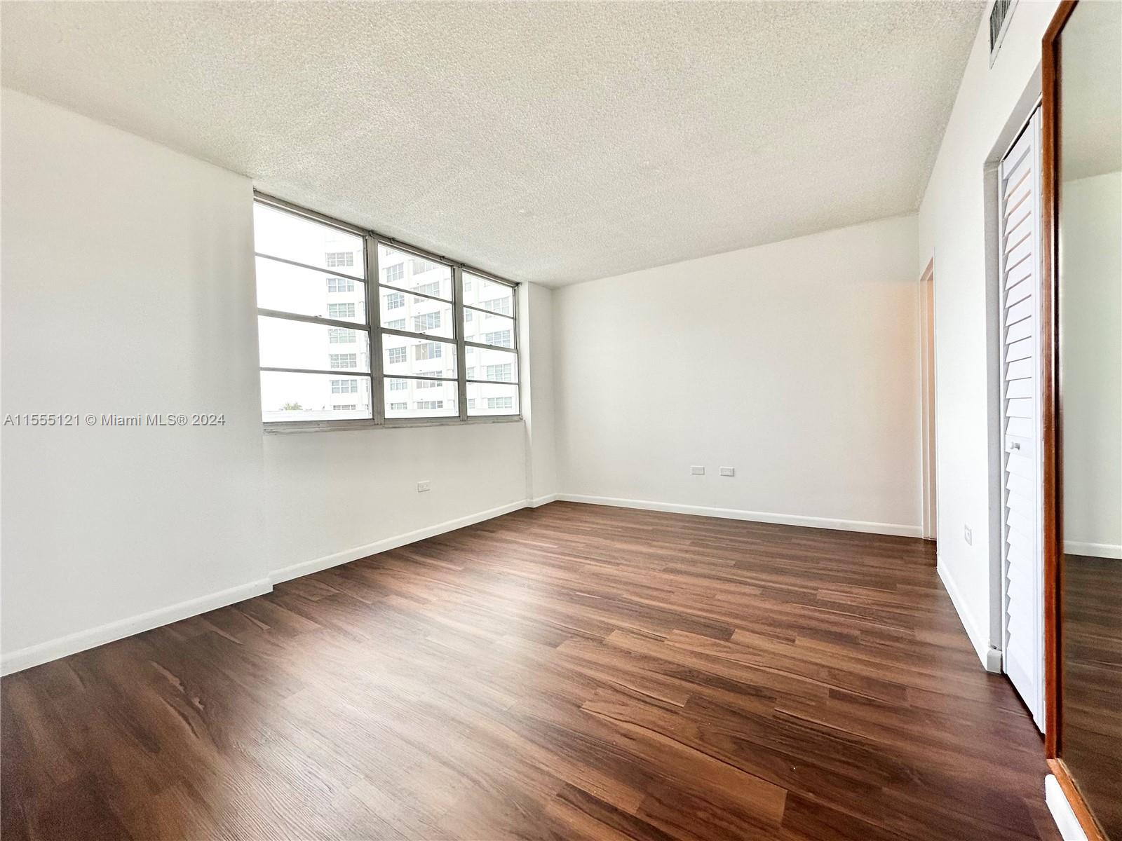 825 Brickell Bay Dr # 344