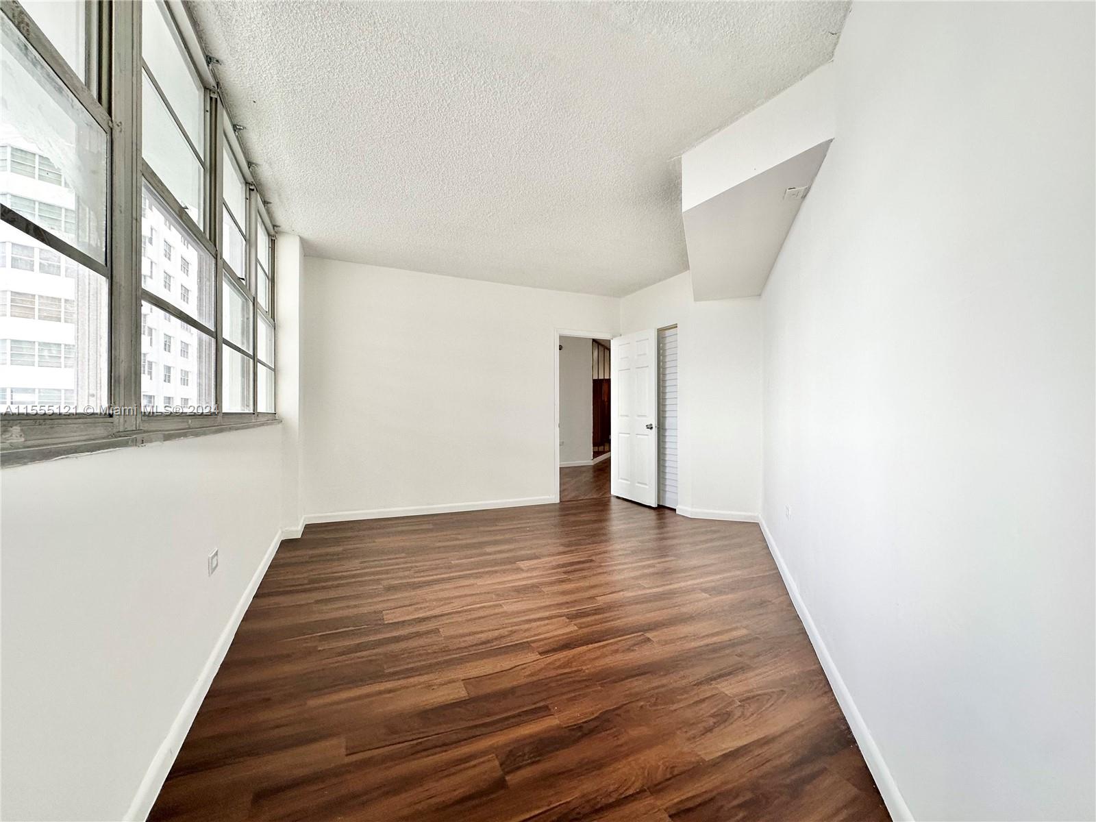 825 Brickell Bay Dr # 344