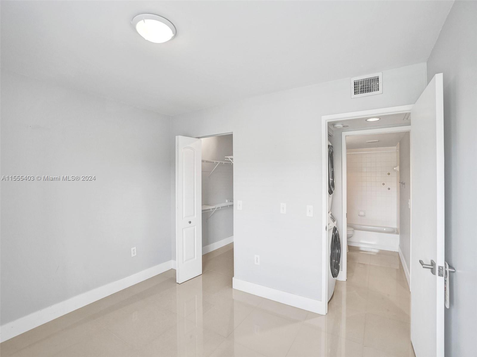 1651 SW 127th Ave # 304A