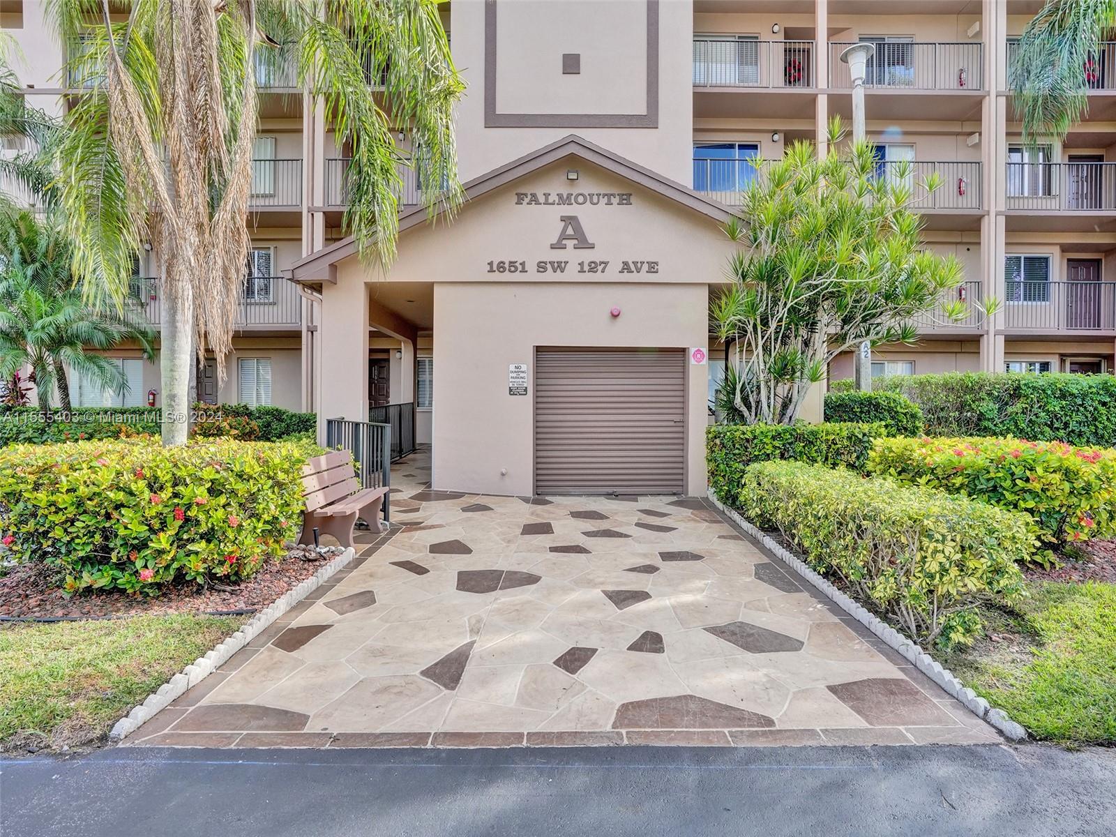 1651 SW 127th Ave # 304A