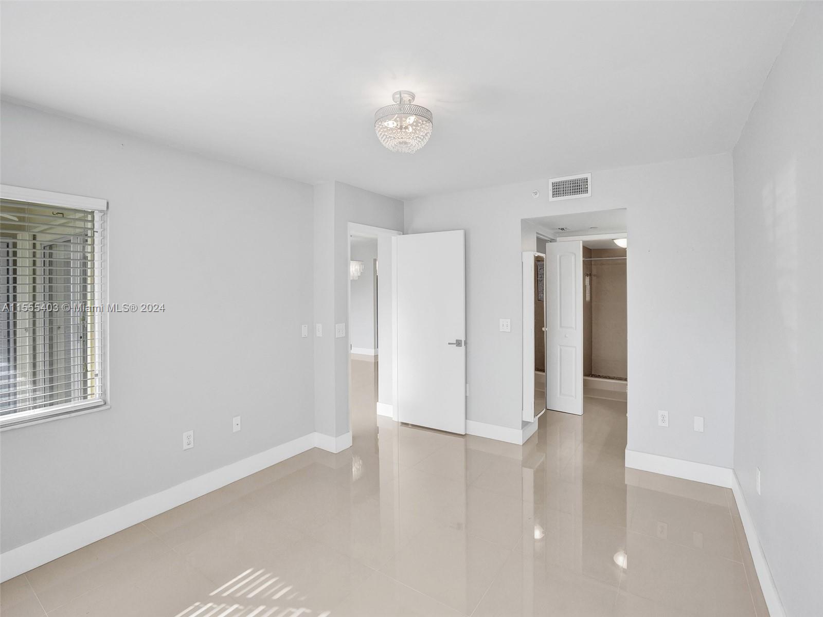 1651 SW 127th Ave # 304A