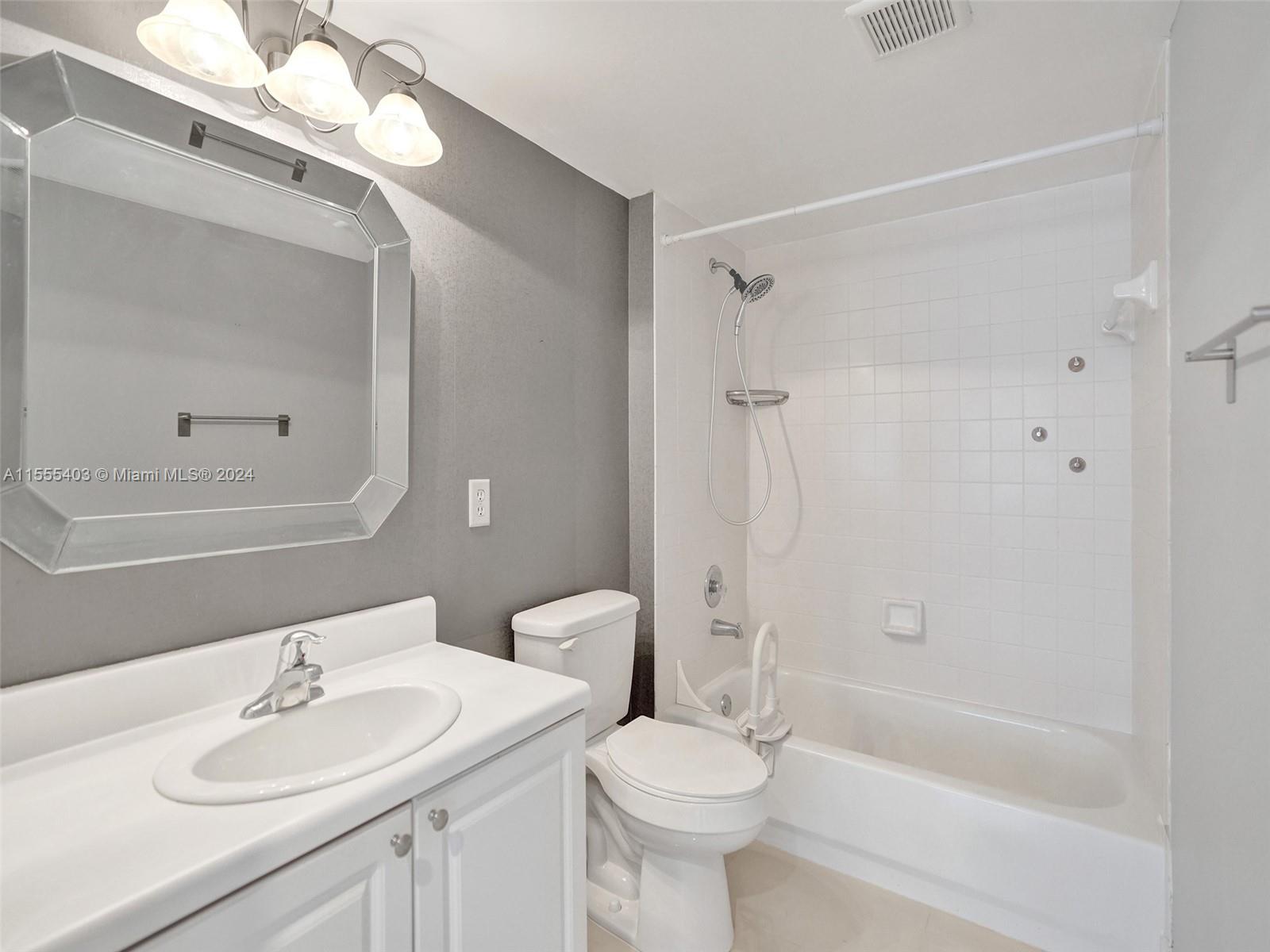 1651 SW 127th Ave # 304A