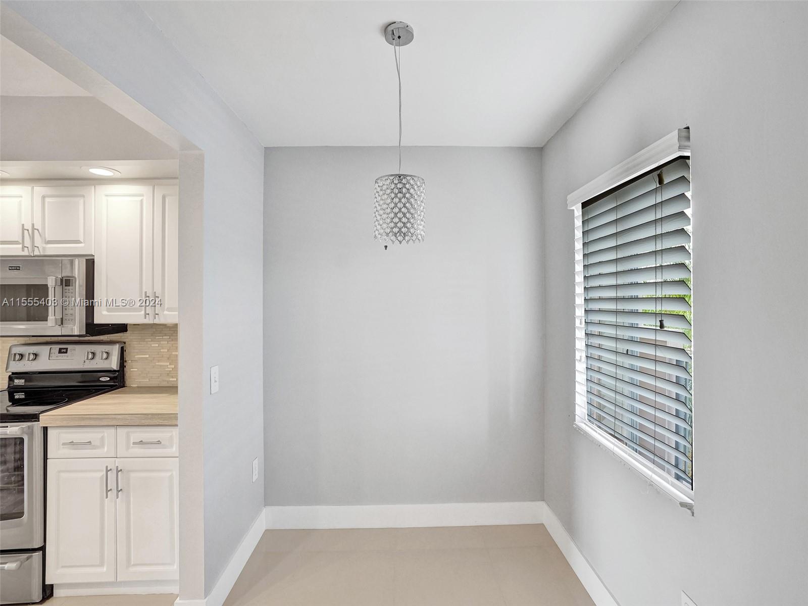 1651 SW 127th Ave # 304A