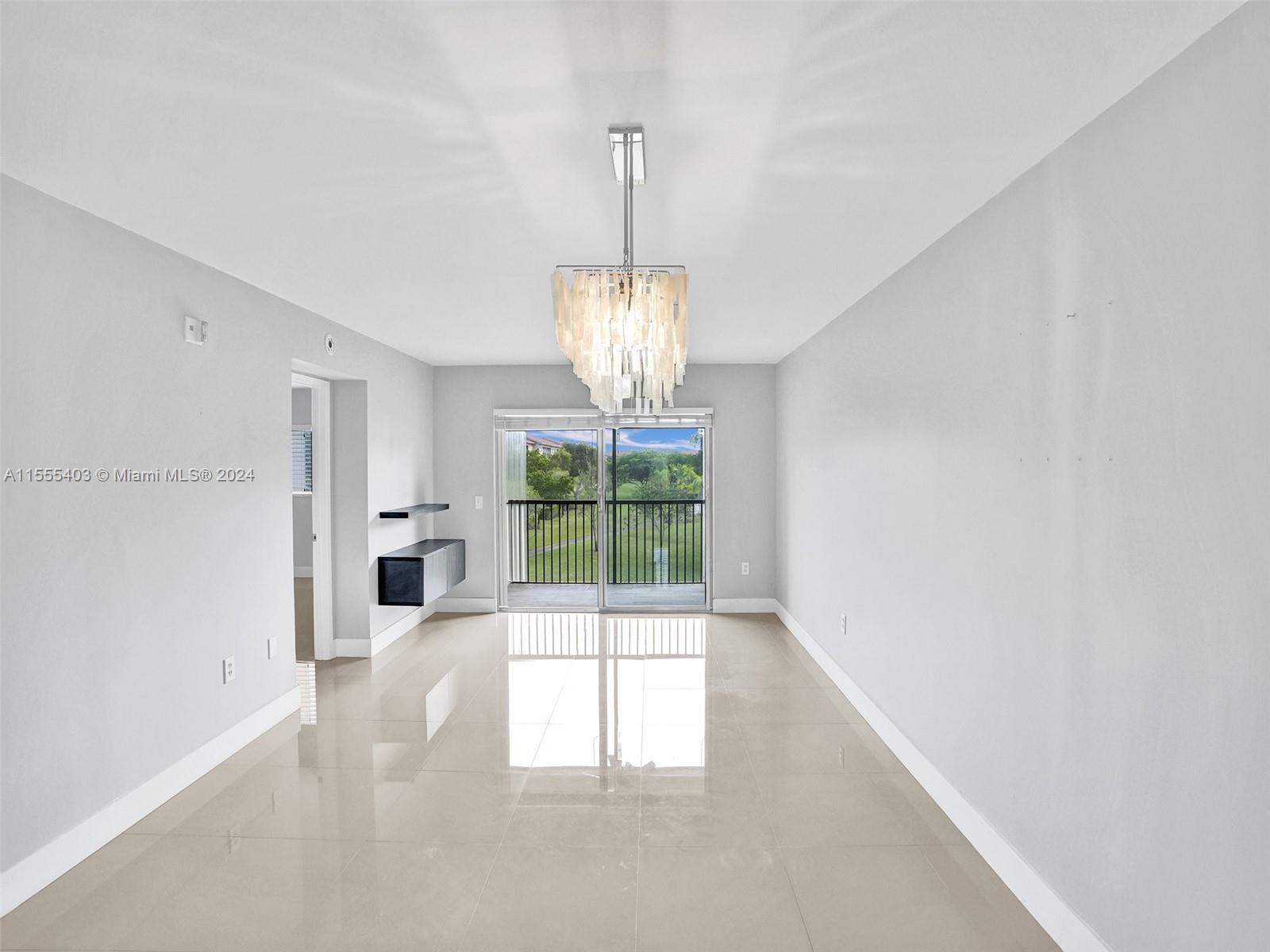 1651 SW 127th Ave # 304A