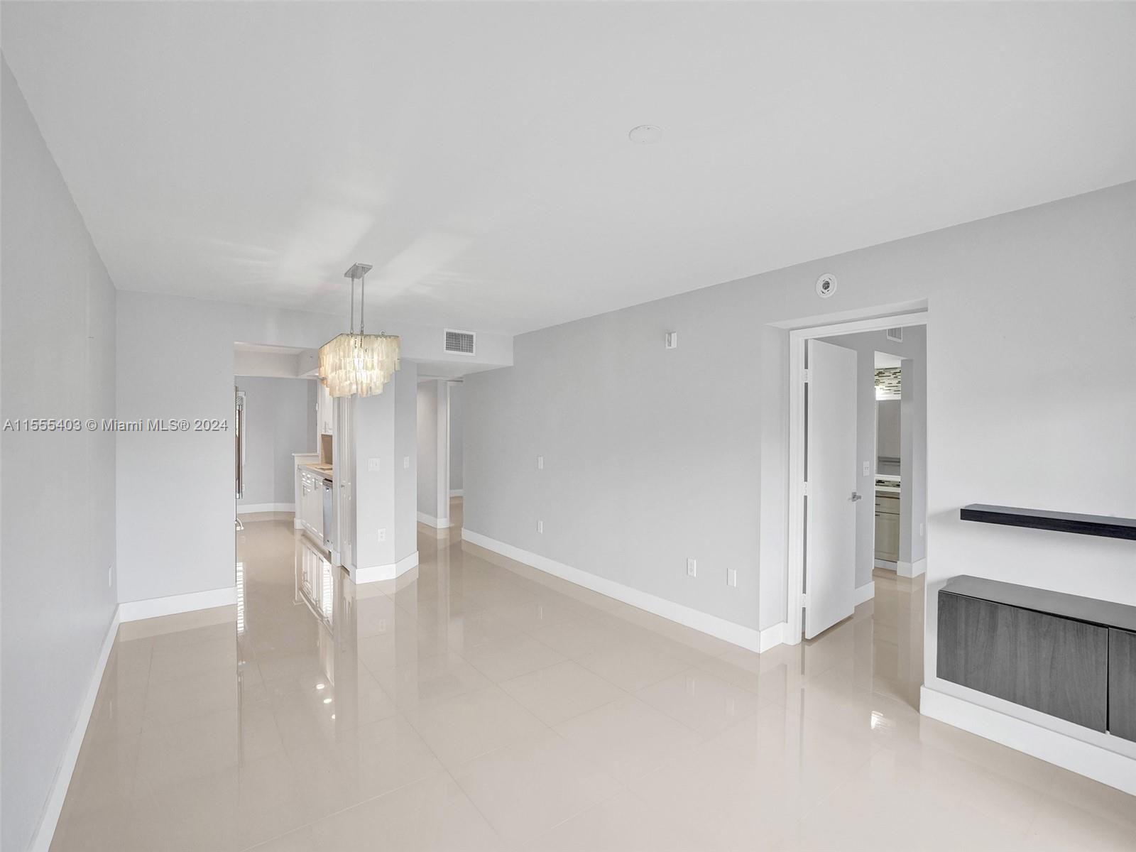 1651 SW 127th Ave # 304A