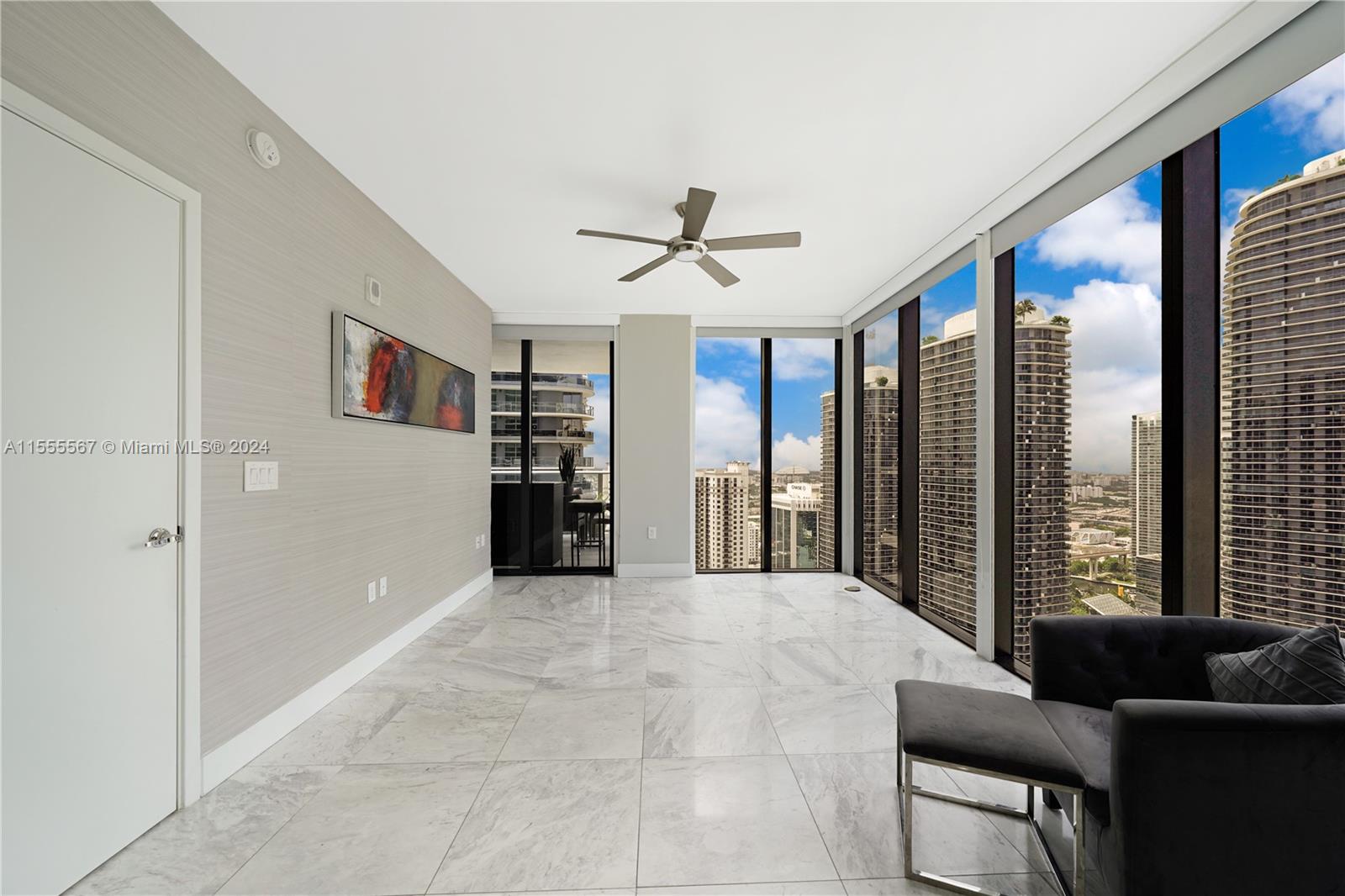 1010 Brickell Ave # 3911