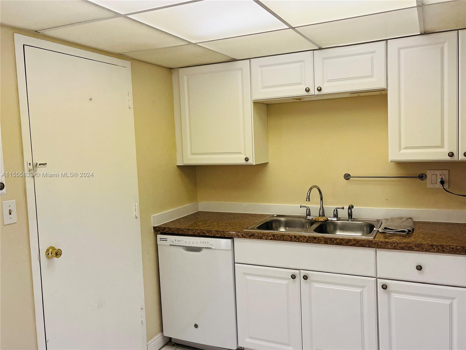 1913 S Ocean Dr # 109