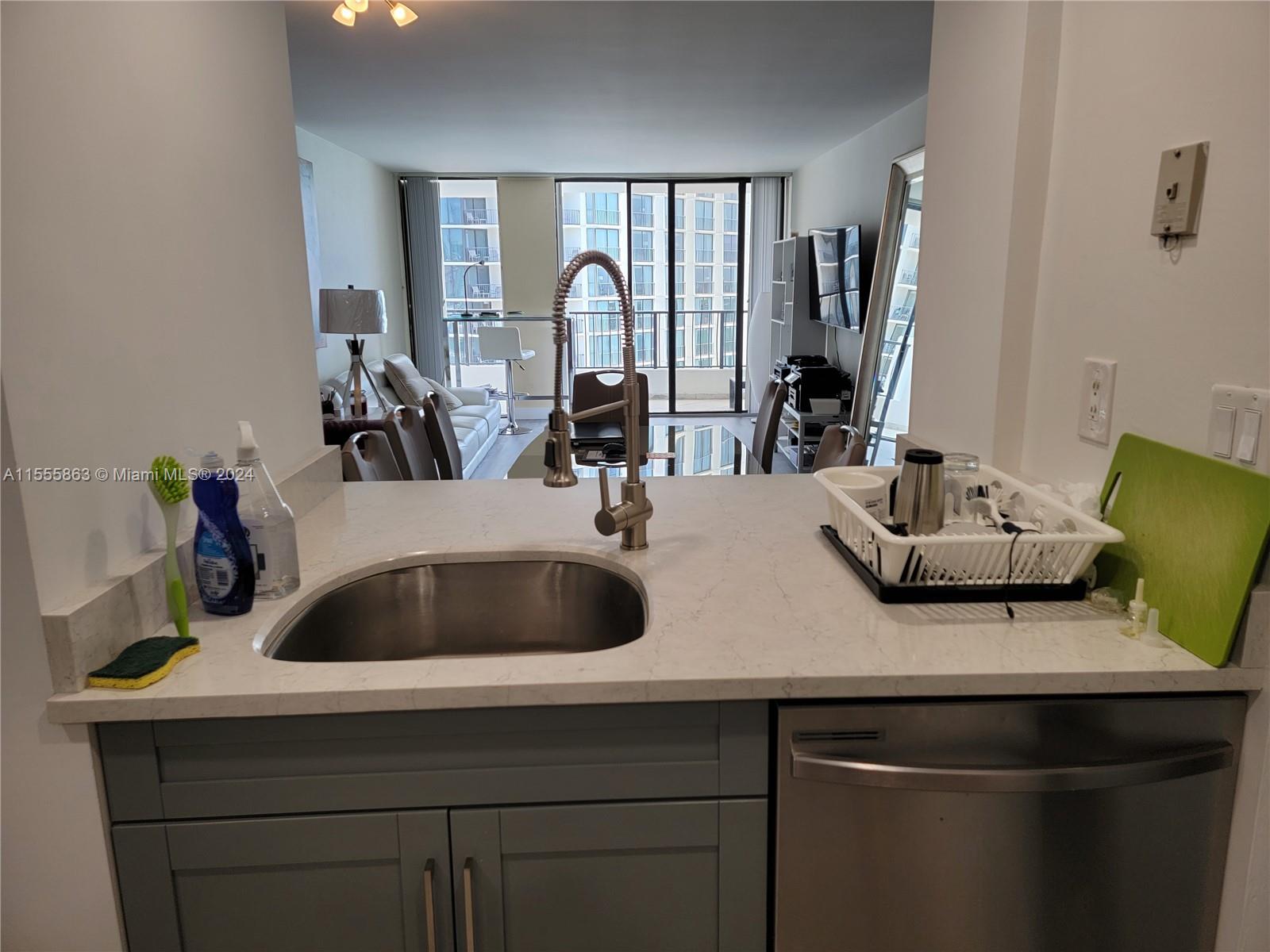 555 NE 15th St # 27E