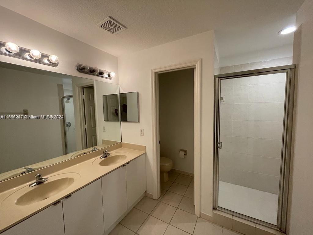8992 SW 208th Ter