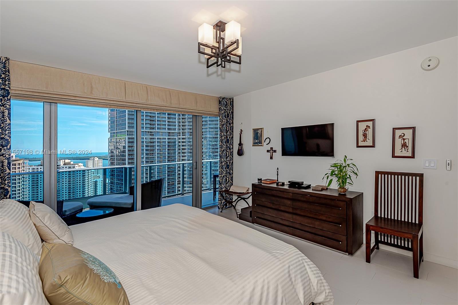 200 S Biscayne Boulevard Way # 3907