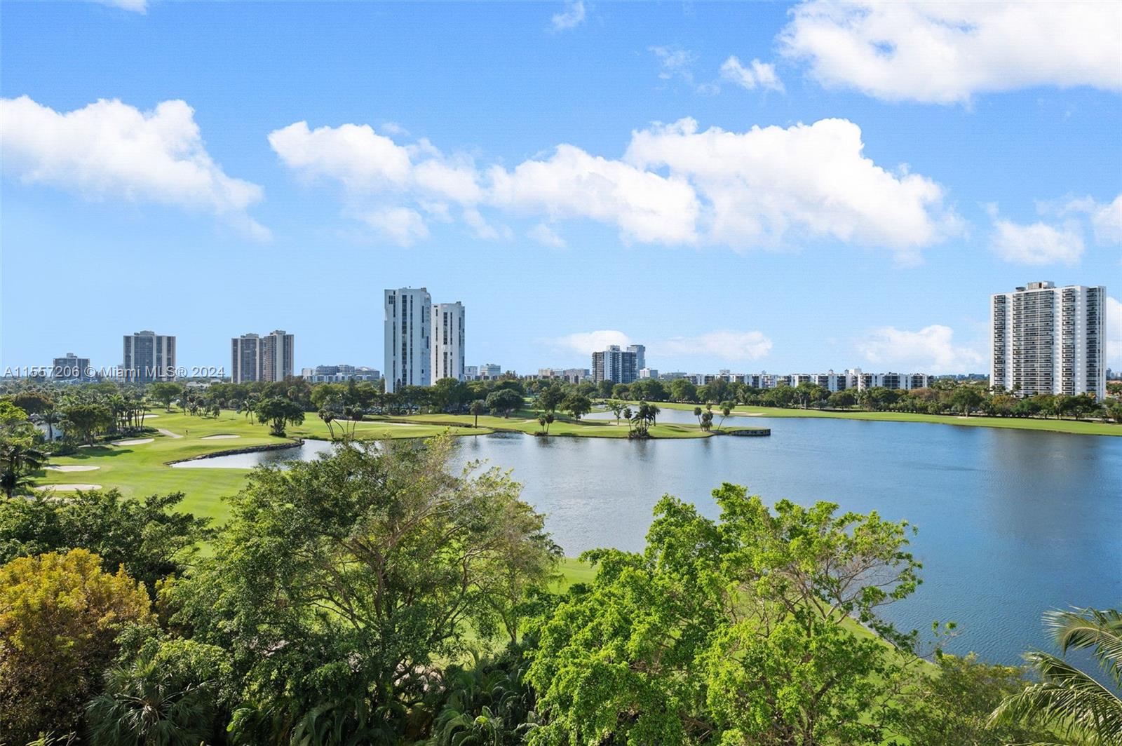 20000 E Country Club Dr # 706