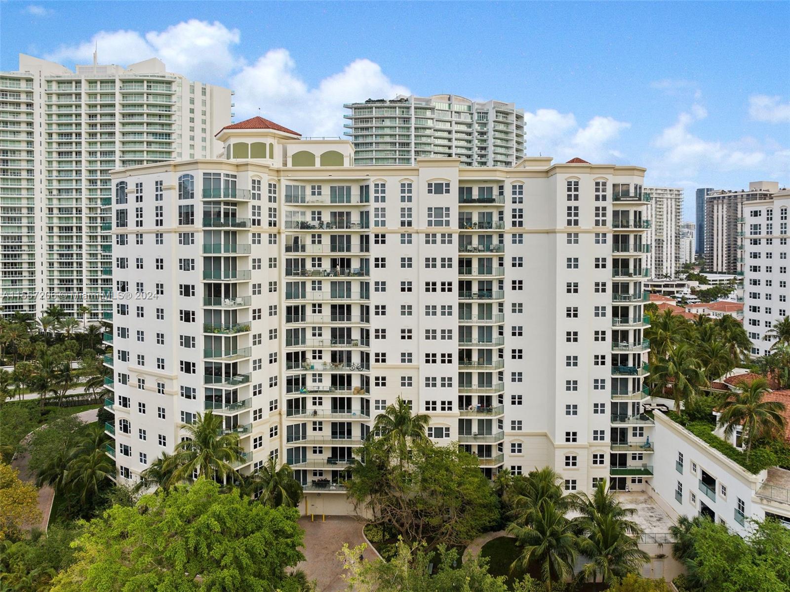 20000 E Country Club Dr # 706