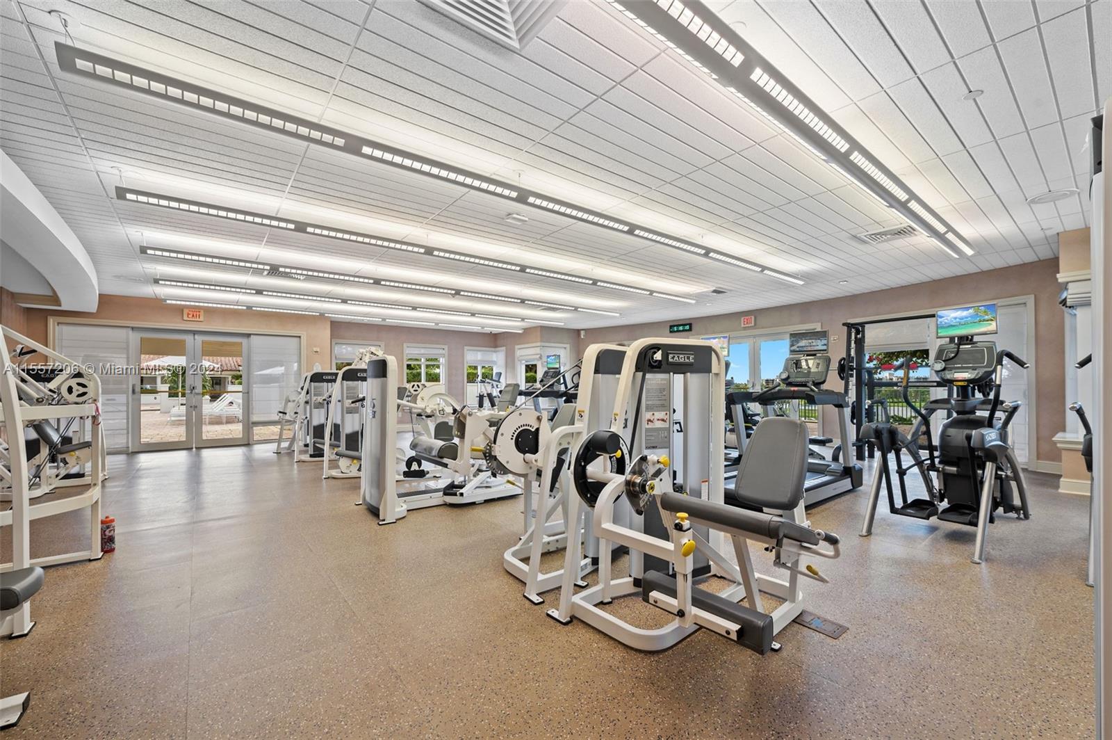 20000 E Country Club Dr # 706