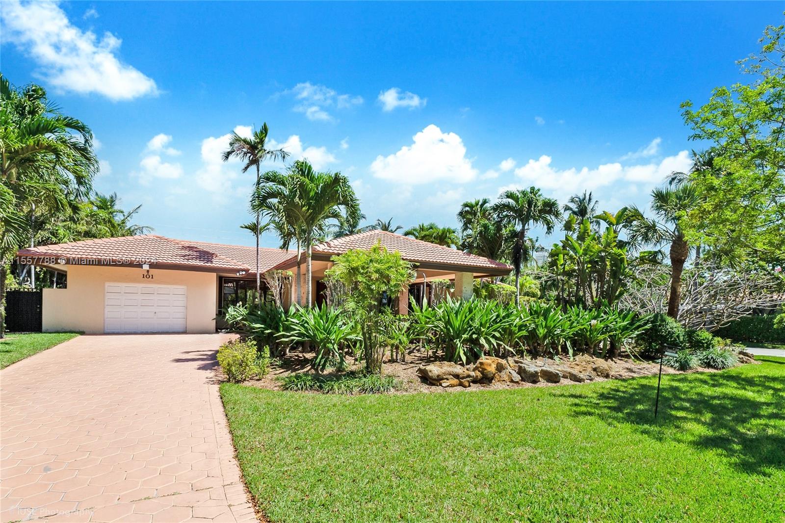 101 Island Dr