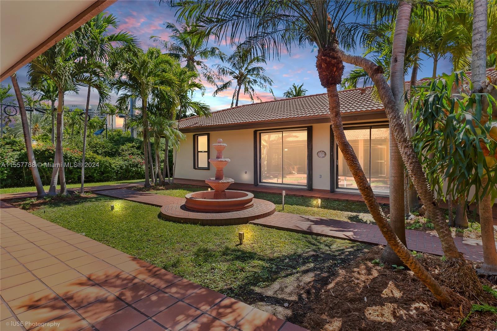 101 Island Dr