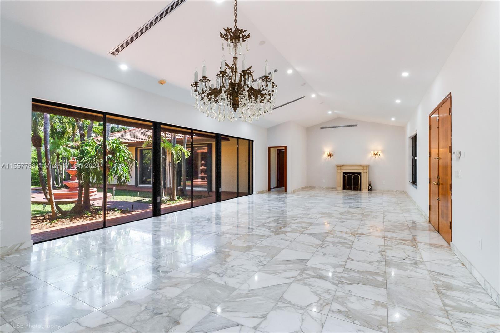 101 Island Dr