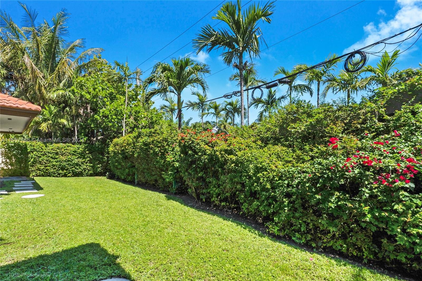 101 Island Dr