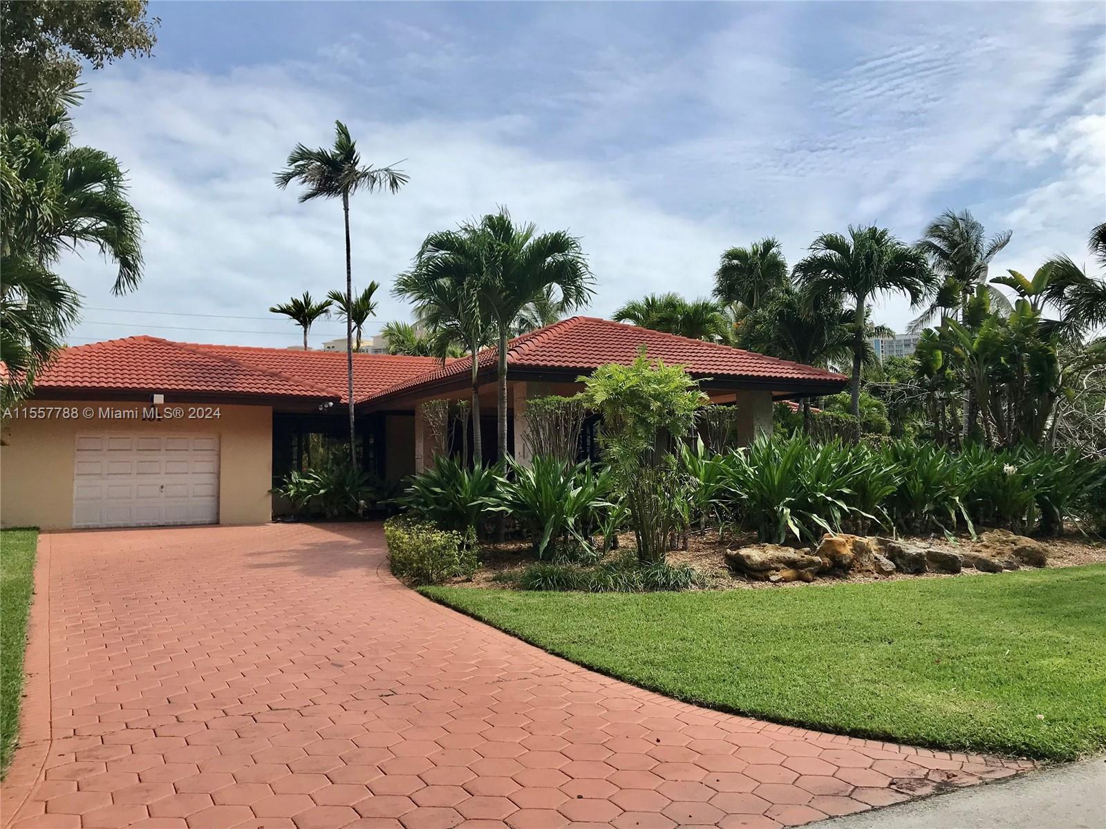 101 Island Dr