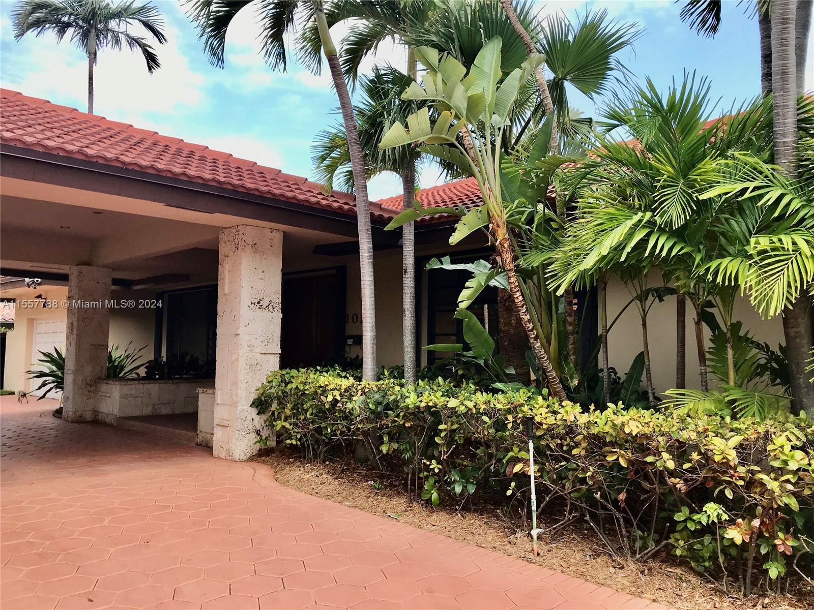 101 Island Dr
