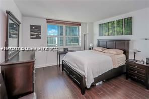 1155 Brickell Bay Dr # 2707