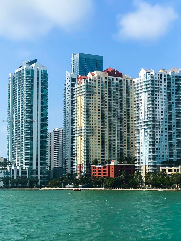 1155 Brickell Bay Dr # 2707