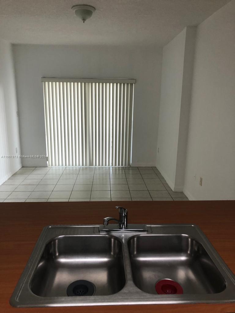 3410 CORAL WAY # 407
