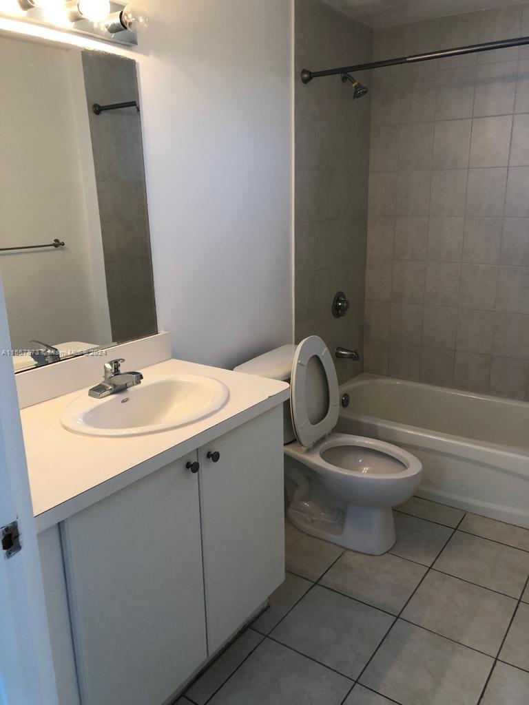 3410 CORAL WAY # 407