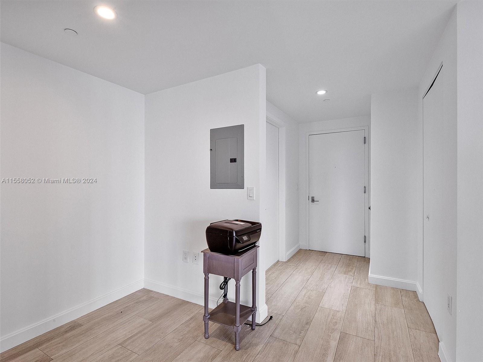 45 SW 9th St # 2203