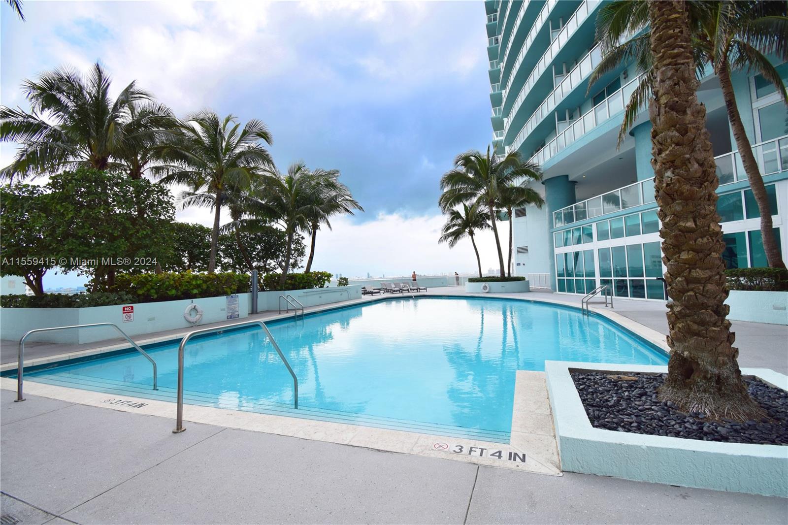 1900 N Bayshore Dr # 2804