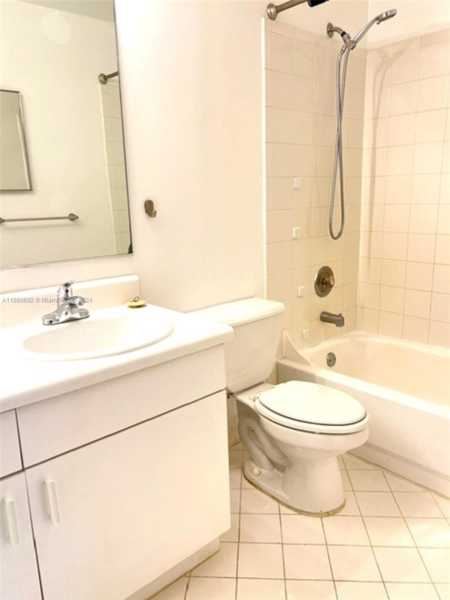 1531 Barcelona Way # 30 Unit: 3-30