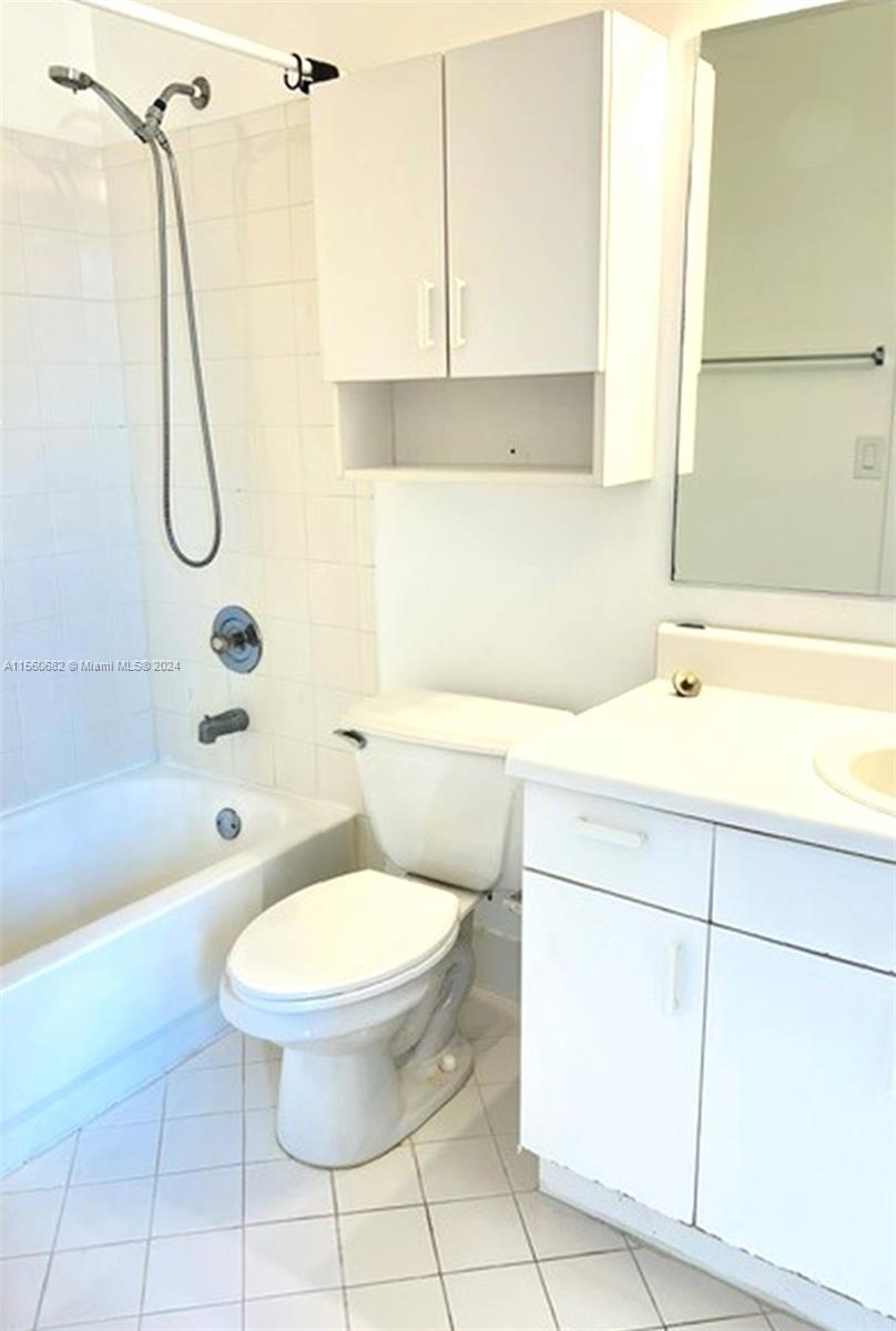 1531 Barcelona Way # 30 Unit: 3-30