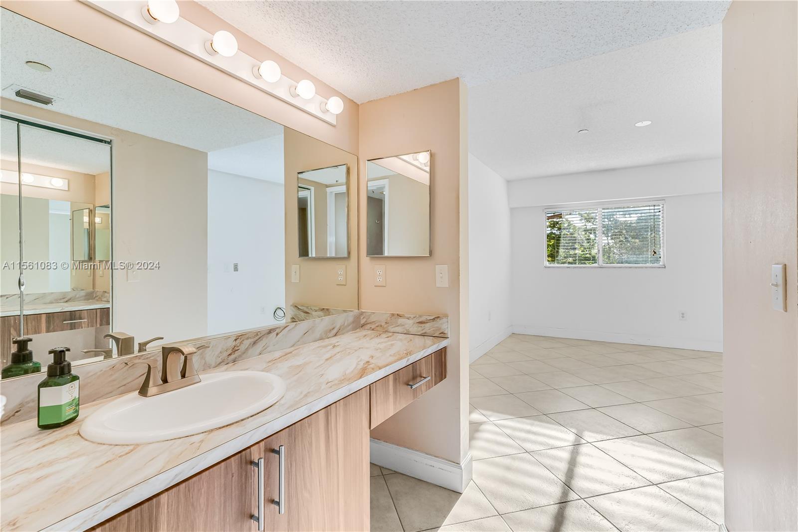 1650 SW 124th Ter # 402D