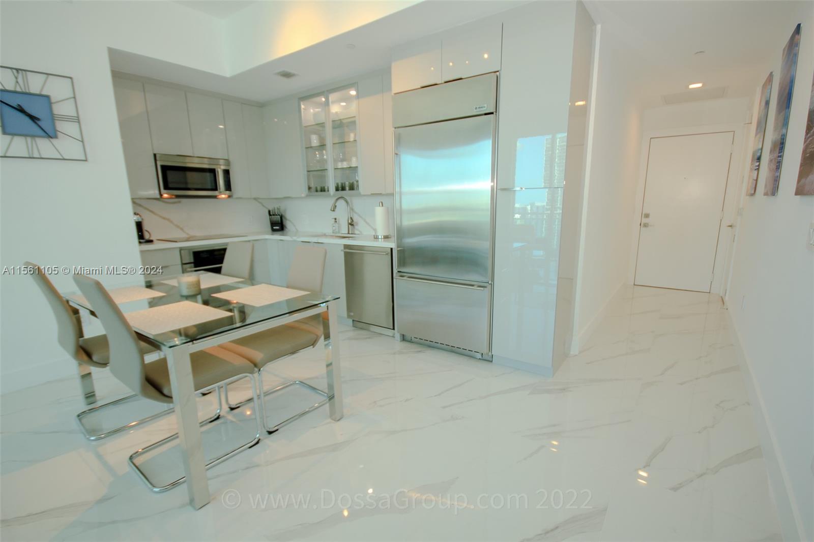 950 Brickell Bay Dr # 4406