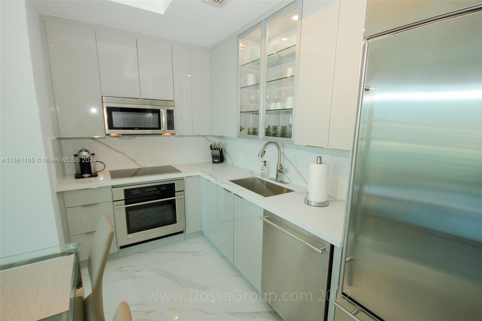 950 Brickell Bay Dr # 4406