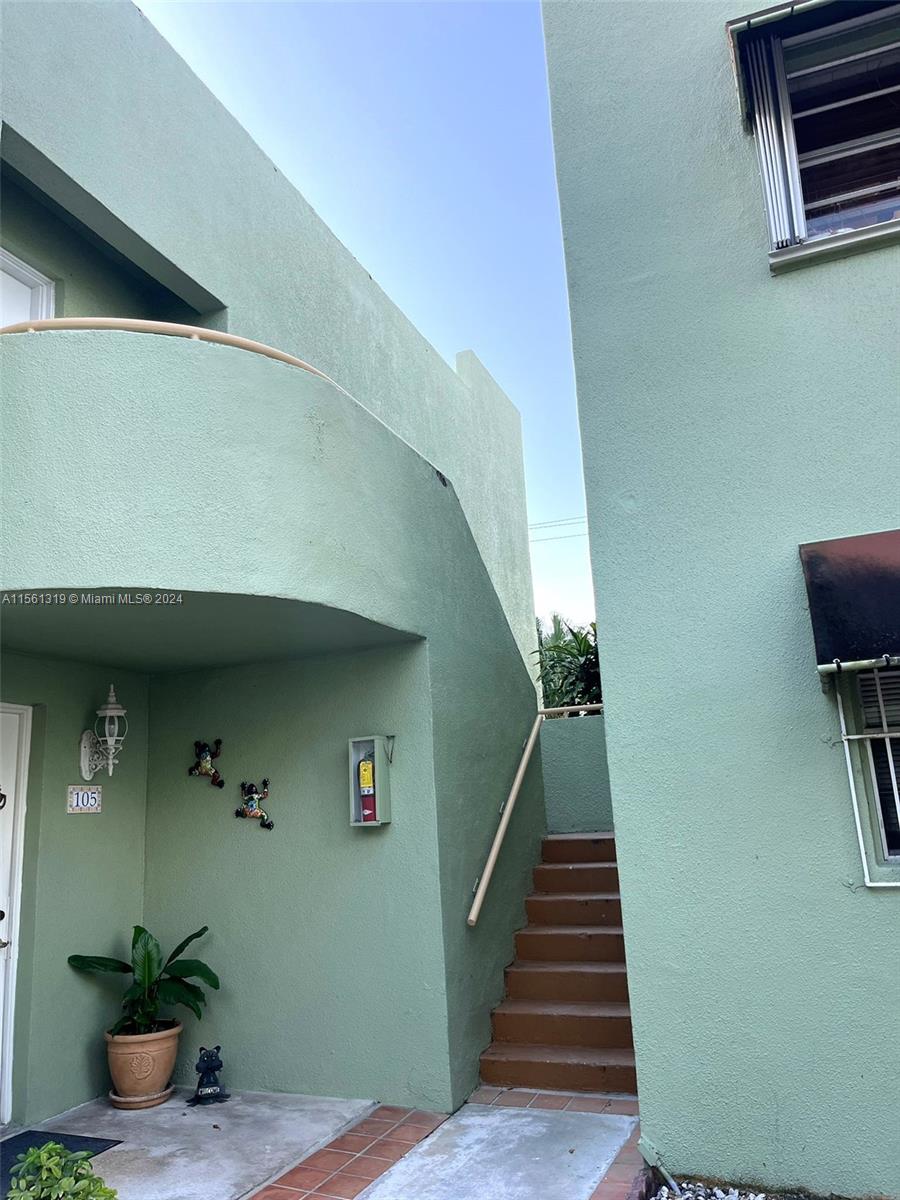 11103 NW 7th St # 2 Unit: 202-2