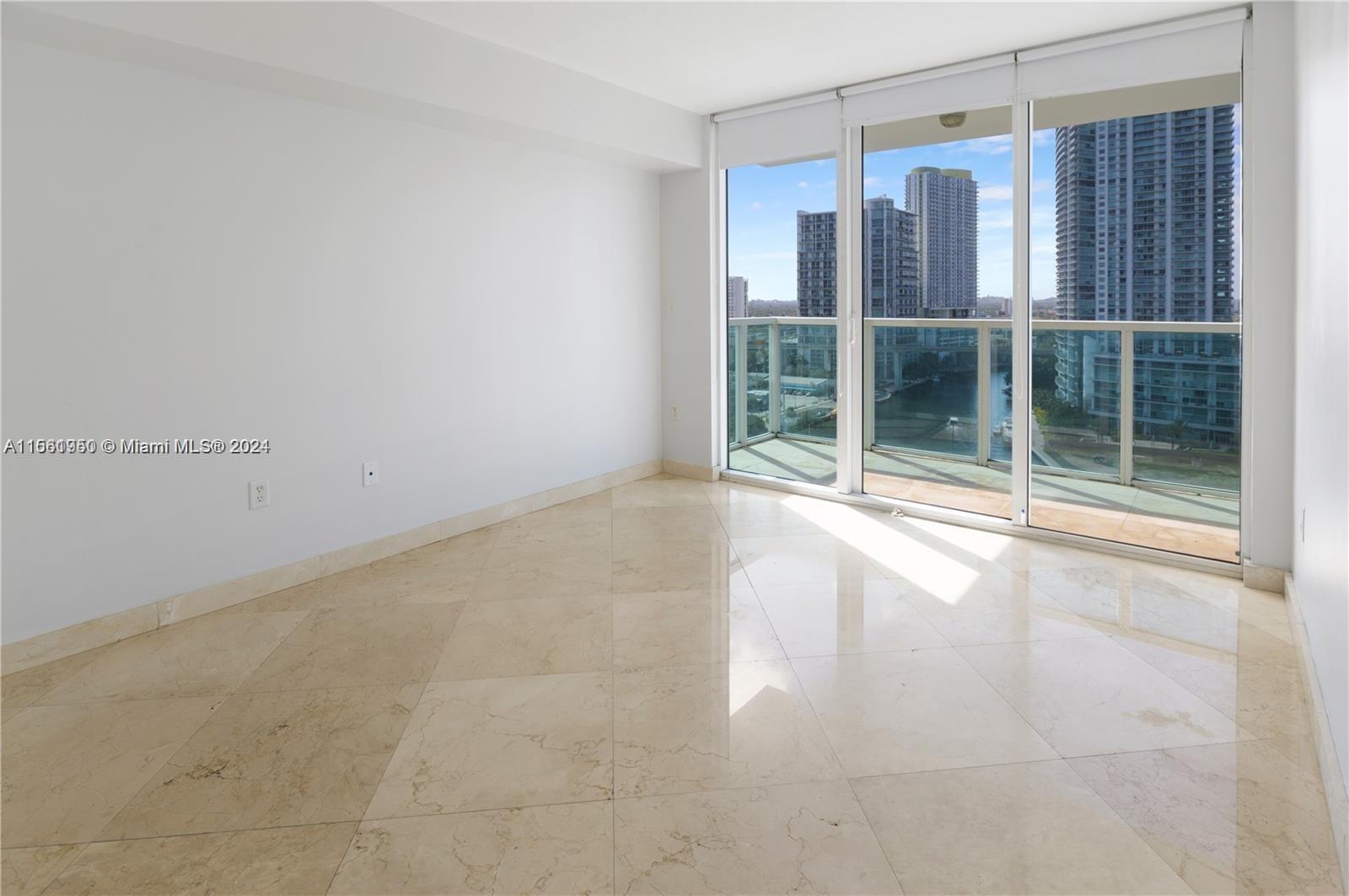 31 SE 5th St # 1801